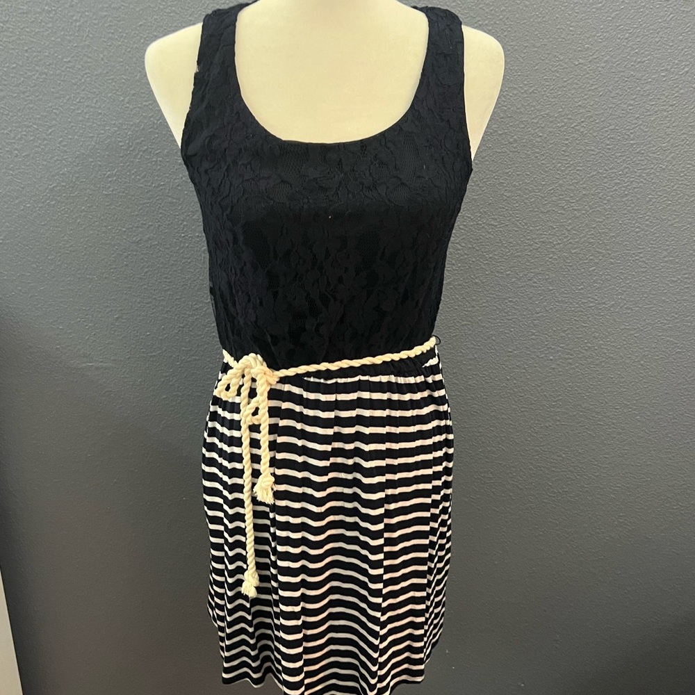 Pink Rose Navy Lace dress with rope belt Sz Lg NWT